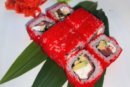 Острый ролл с тунцом