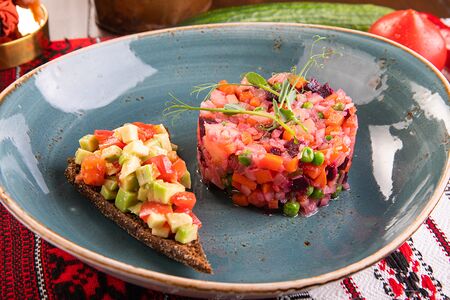 Салат Винегрет с гренкой