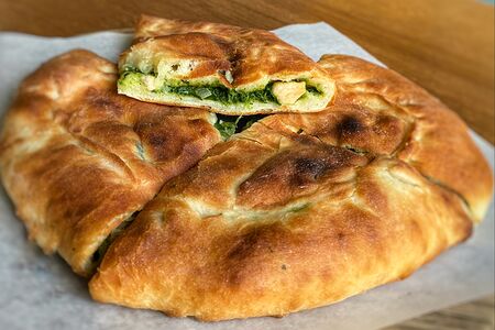 По-осетински со шпинатом и семгой