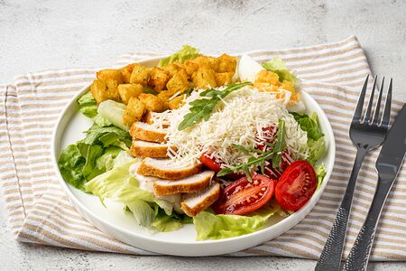 Цезарь с курицей