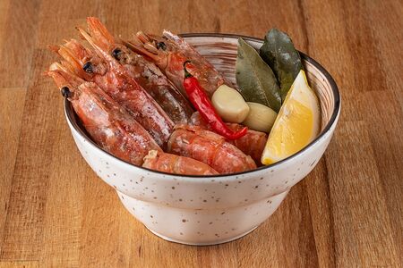 Острые варёные лангустины с тайским перцем