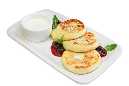 Сырники со сметаной