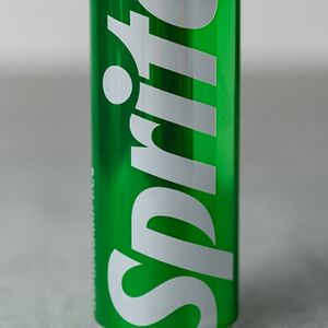 Սփրայթ թիթեղյա տարայով