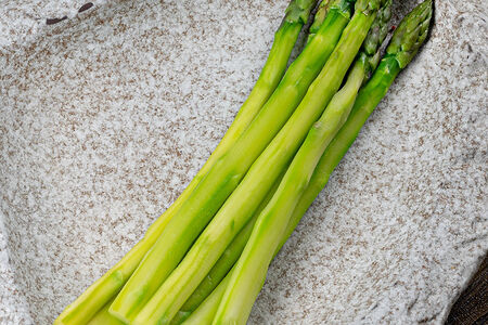 Спаржа зелёная на пару