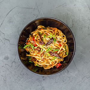 Wok с говядиной