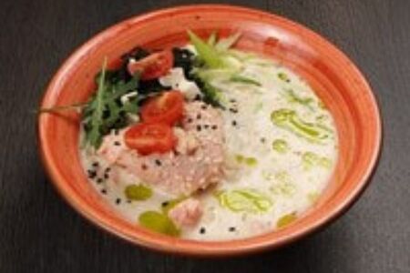Сливочный суп с лососем