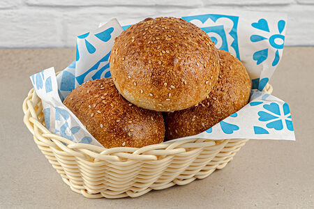 Булочка с кунжутом