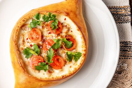 Хачапури с куриным шашлыком