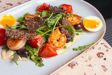 Креветка, Тоннато, Руккола