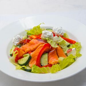 Салат с сёмгой