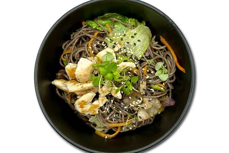 Вок соба курица