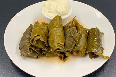Долма со сметаной
