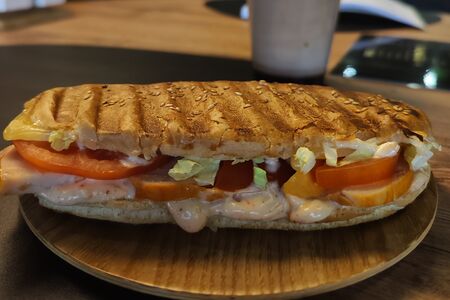 Сэндвич с копченой курицей