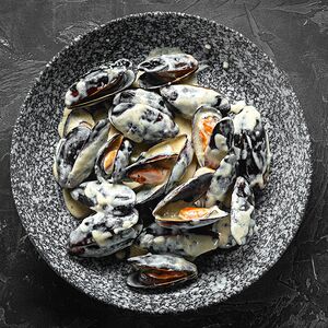 Мидии в сливочном соусе Блю чиз