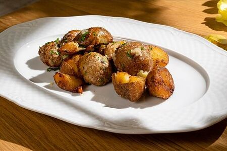 Мини-картофель с пармезаном