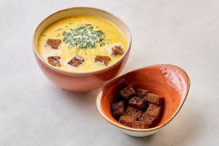 Сырный суп с лососем