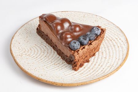 Пирог шоколадно-ореховый