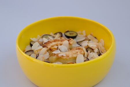 Каша с печеным яблоком 