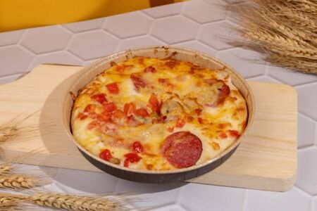 Лепешка Неаполитано с салями