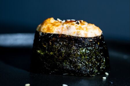 Гункан с креветкой 