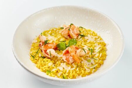 Ризотто с шафраном и креветками