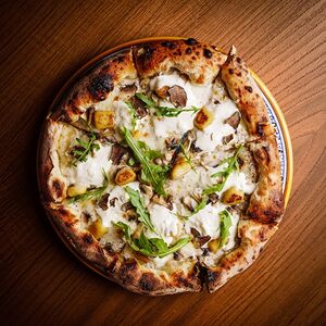 Трюфельная с икрой (28 см) 