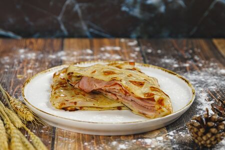 Блин с ветчиной из свинины