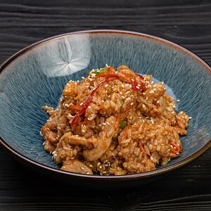 Рис со свининой и овощами