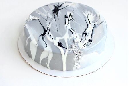 Муссовый торт с мраморной глазурью Руж