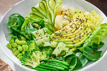 Большой зеленый салат 