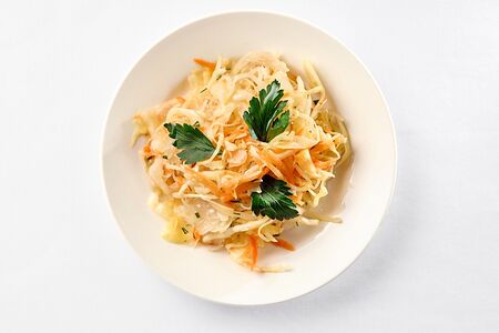 Салат со свежей капустой