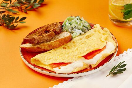 Омлет с лососем