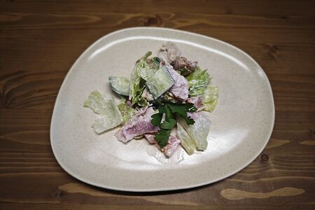 Салат с беконом и курицей (лайт)