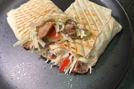 Сырная шаурма с куриным шашлыком