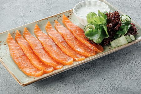 Закуска из копченого лосося 