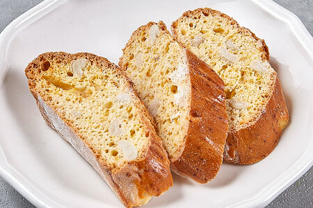 Кантуччини с арахисом