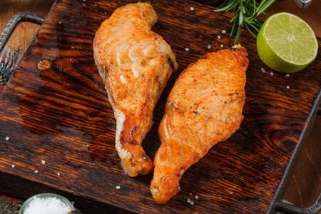 Стейк из семги на мангале