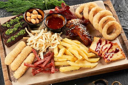 Ассорти из пивных закусок
