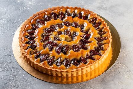 Тарт сливовый