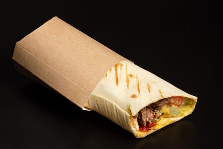 Цезарь-ролл с ростбифом