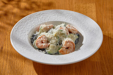 Спагетти неро с креветками