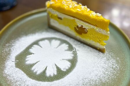 Чизкейк Манго-маракуйя