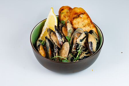 Мидии в соусе карри масала