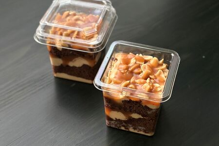 Трайфл Сникерс