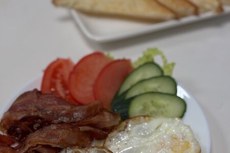 Яичница с беконом