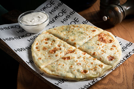 Хычины с картофелем, сыром и зеленью