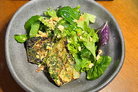 Салат Зеленый с кабачком гриль