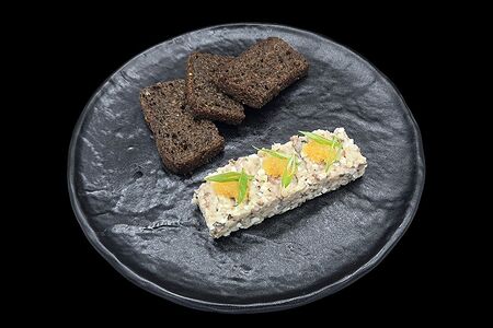 Сельдь со щучьей икрой