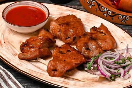 Шашлык из cвинoй шеи