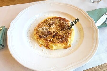 Митболы из говядины с картофельным пюре